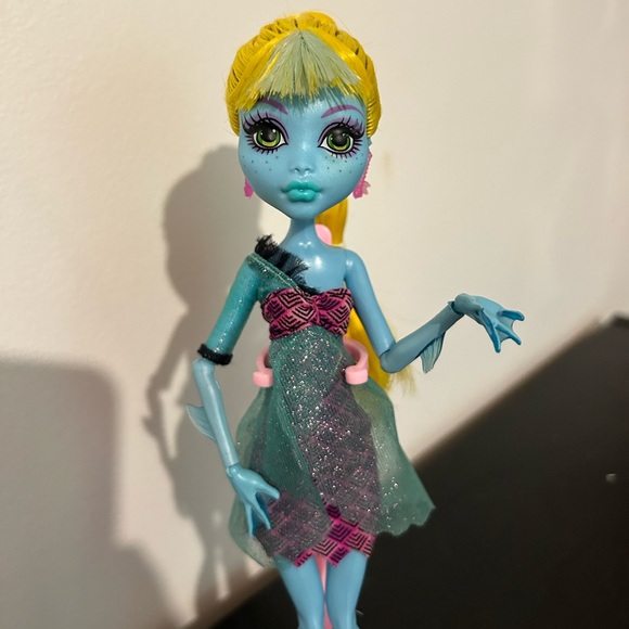 Monster High Doll 13 Wishes Lagoona Blue (G1) - Picture 1 of 5